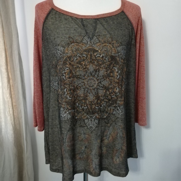 Maurices Tops - NEW Maurices Plus Size Raglan Embellished Top 0